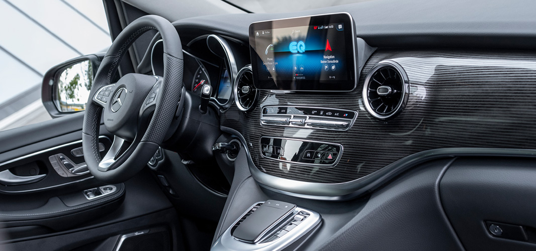 Velká rodina na cestách | Interiér auta