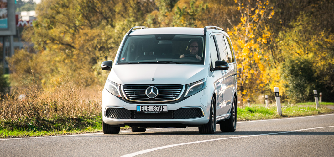 Velká rodina na cestách | Víceúčelové auto